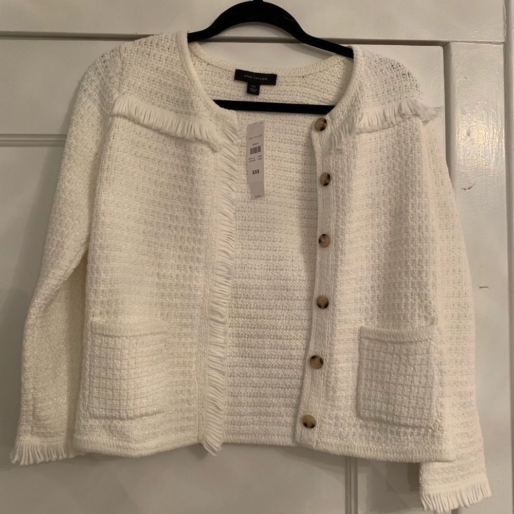 White/cream sweater